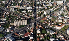 Vue aérienne sur la métropole du Grand Paris © Ph.Guignard@air-images.net