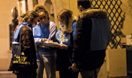 Night of Solidarity on 25-26 March 2021: volunteers meeting people living on the streets of Paris © Ville de Paris - Guillaume Bontemps