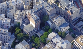 Vue aérienne sur des immeubles d’habitation, Paris 9e arr. © ph.guignard@air-images.net