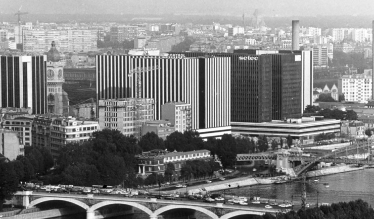View of the high-rise Tours de la Rapée seen from the the left bank © Apur