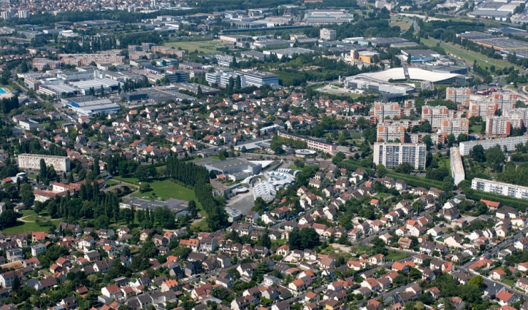 Aulnay-sous-Bois - detached and multi-dwelling housing, economic development area © DRIEA - Gobry